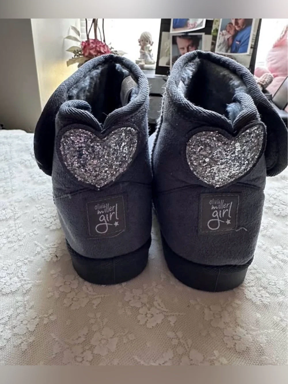 Olivia Miller Girls sparkle heart boots size 3